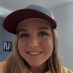 Meet your Posher, Abbi